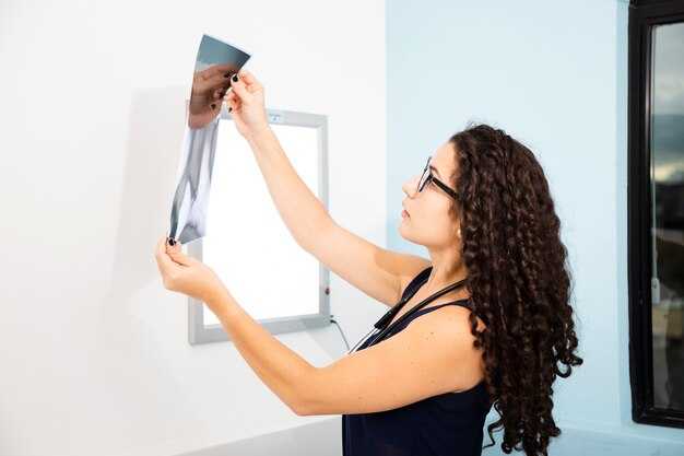 Как ухаживать за стенами, обклеенными стеклохолстом