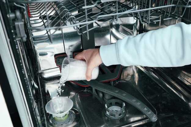 Настройка и тестирование посудомоечной машины