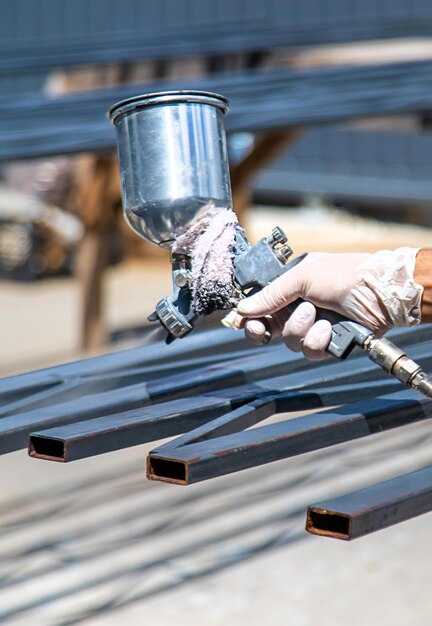 Выбор подходящей краски для металла