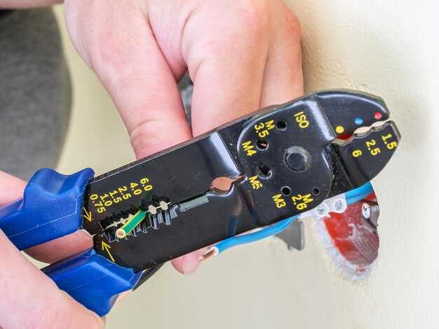 Разборка карниза для доступа к механизмам