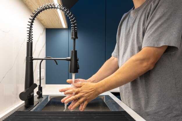 Установка каркаса под мойку