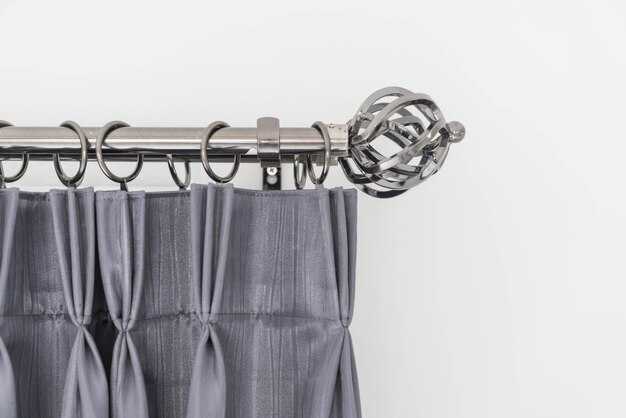 Маркировка точек для крепления карниза