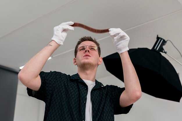 Осторожное извлечение плафона