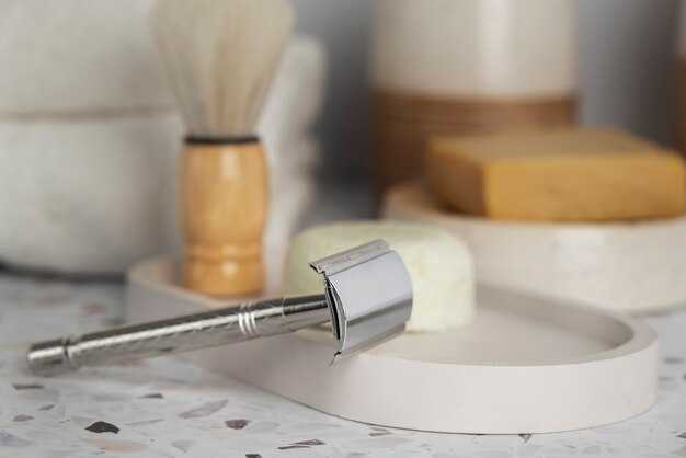 Закрепление мойки в отверстии столешницы